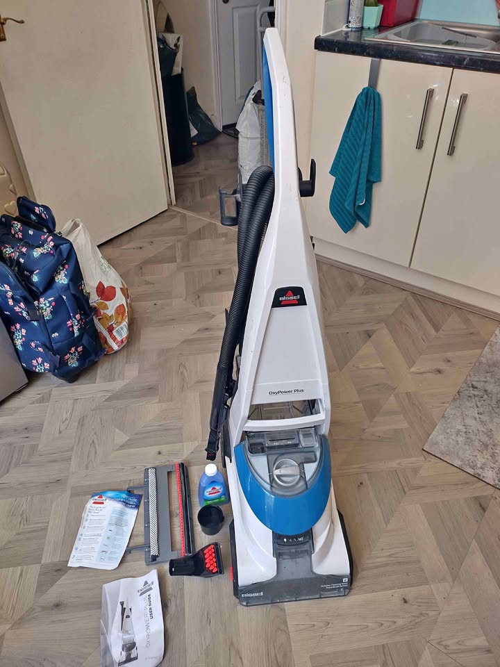 Bissell oxypower carpet washer