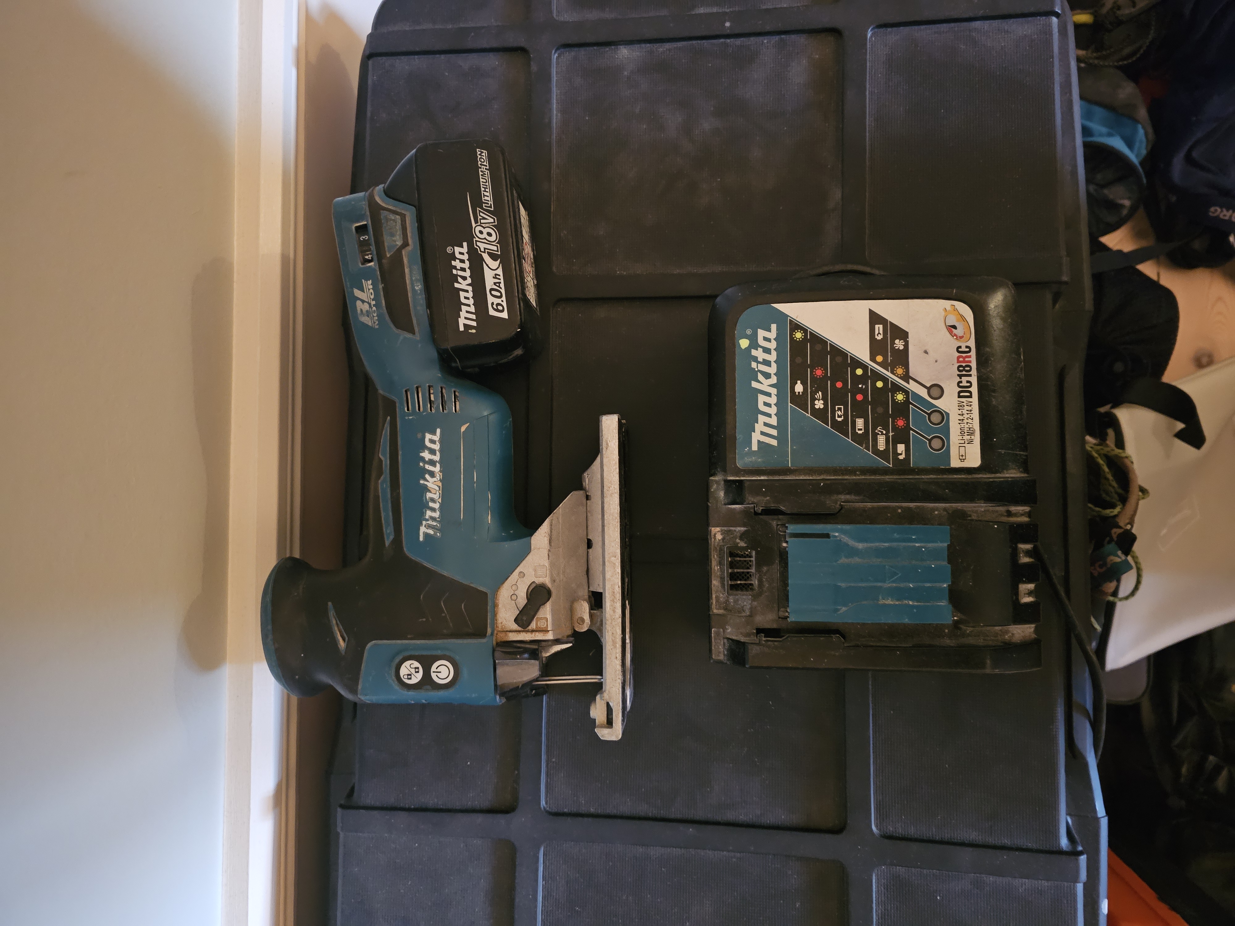 Makita sticksåg + laddare