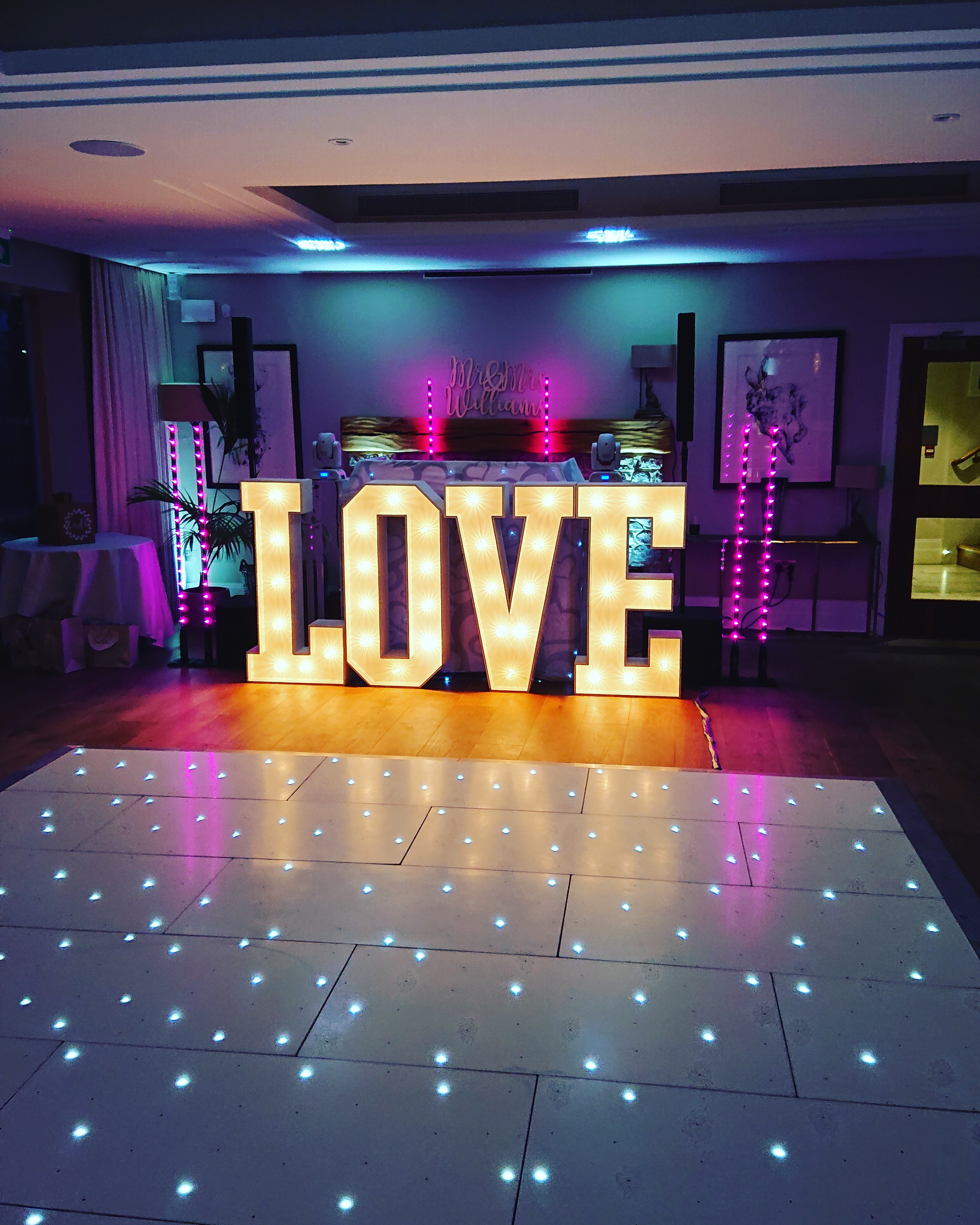 Light up love lights 