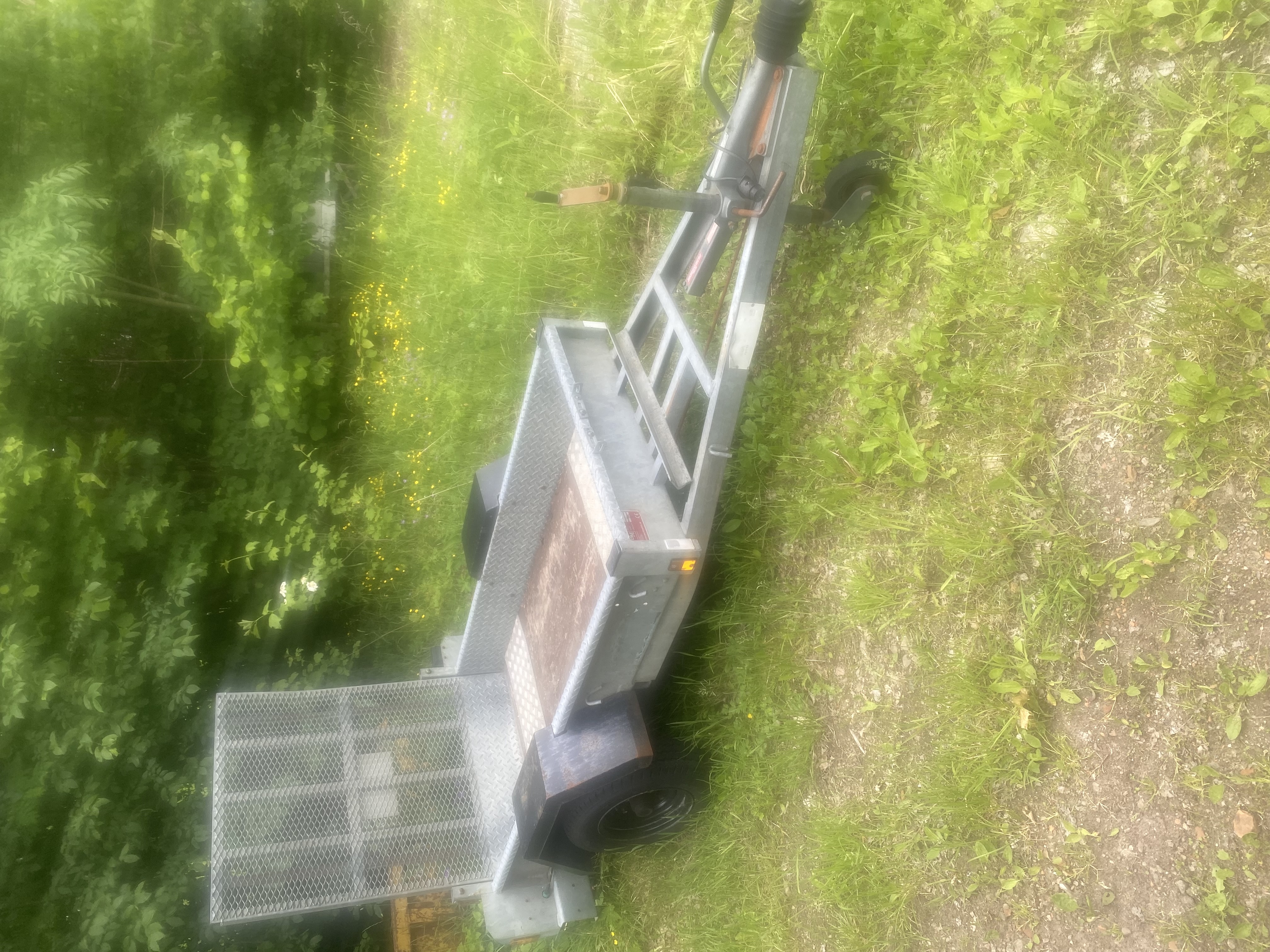 Maskinsläp 1500 kg