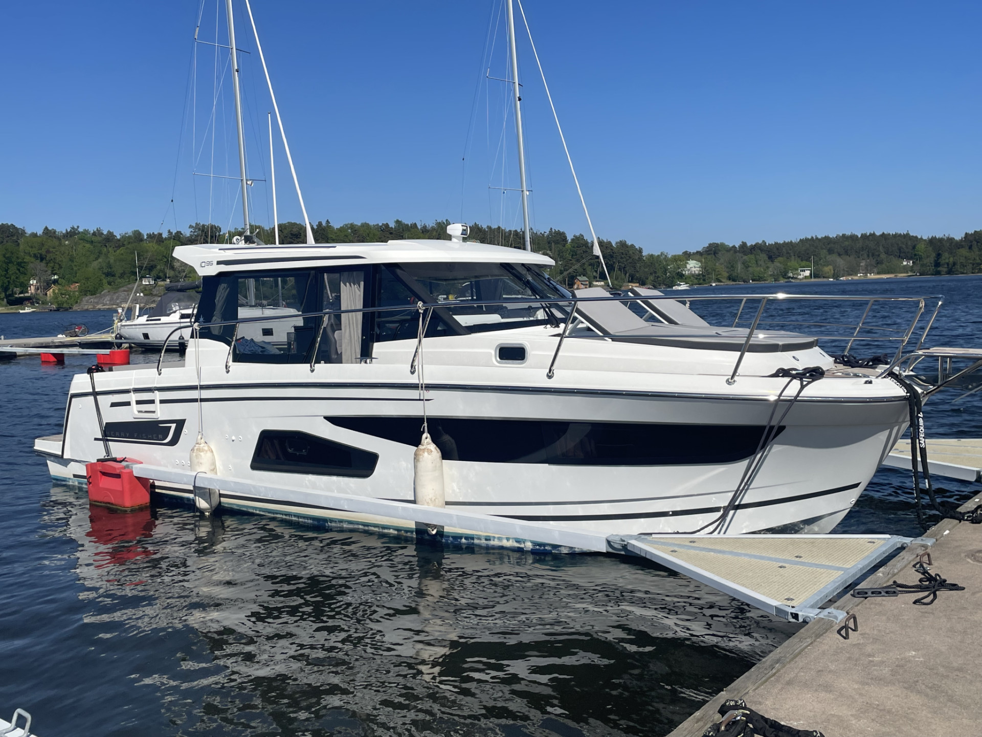 Jeanneau merry fisher 1095