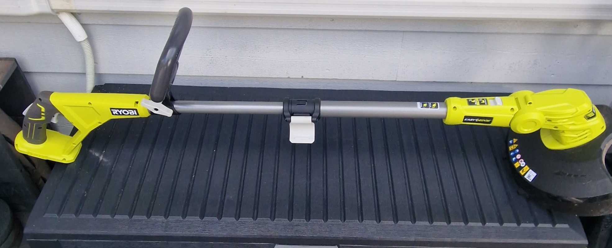 Ryobi kantklipper med batteri