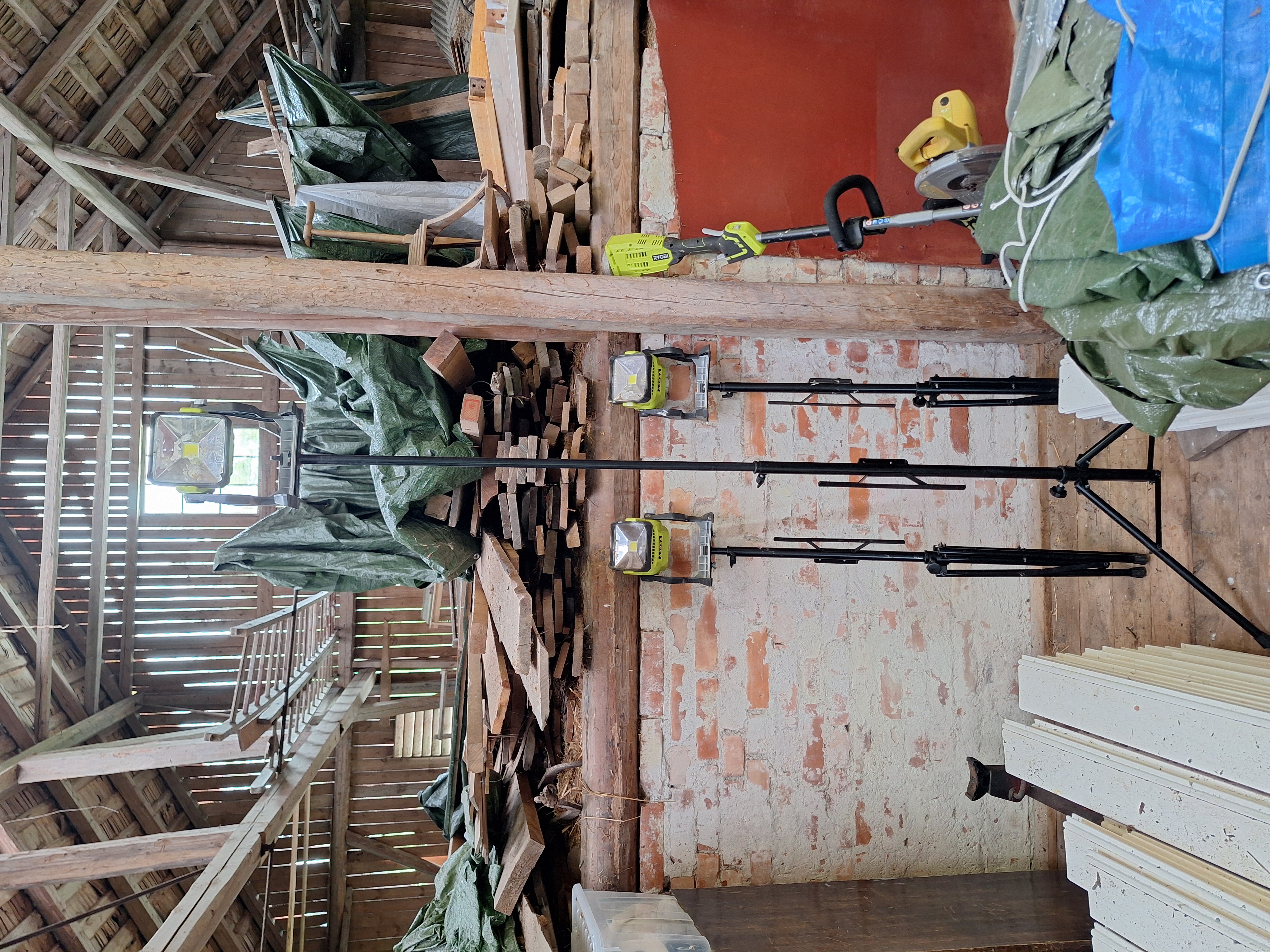 3stk ryobi arbeidslamper med justerbarte stativer