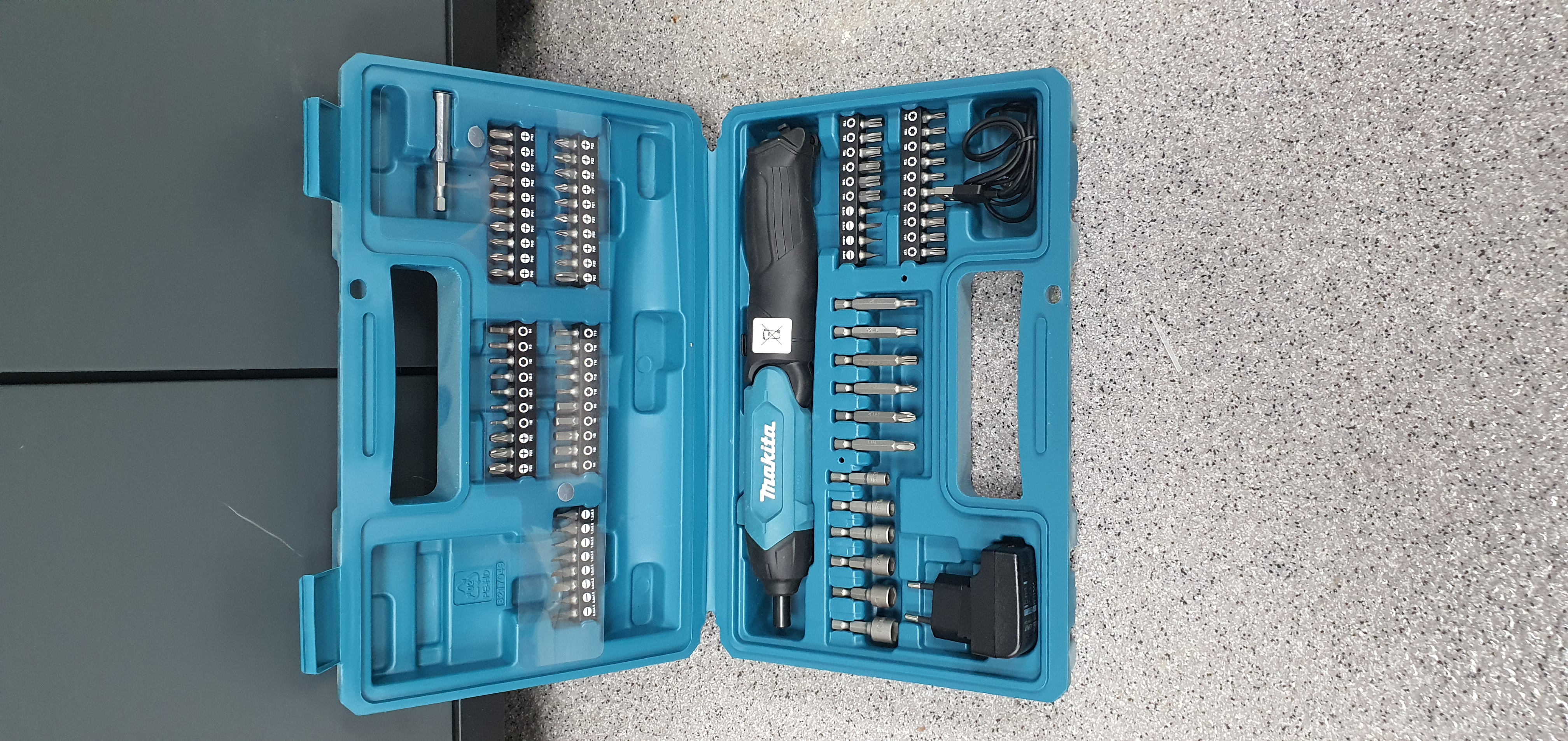 Makita vinkel skruvdragare