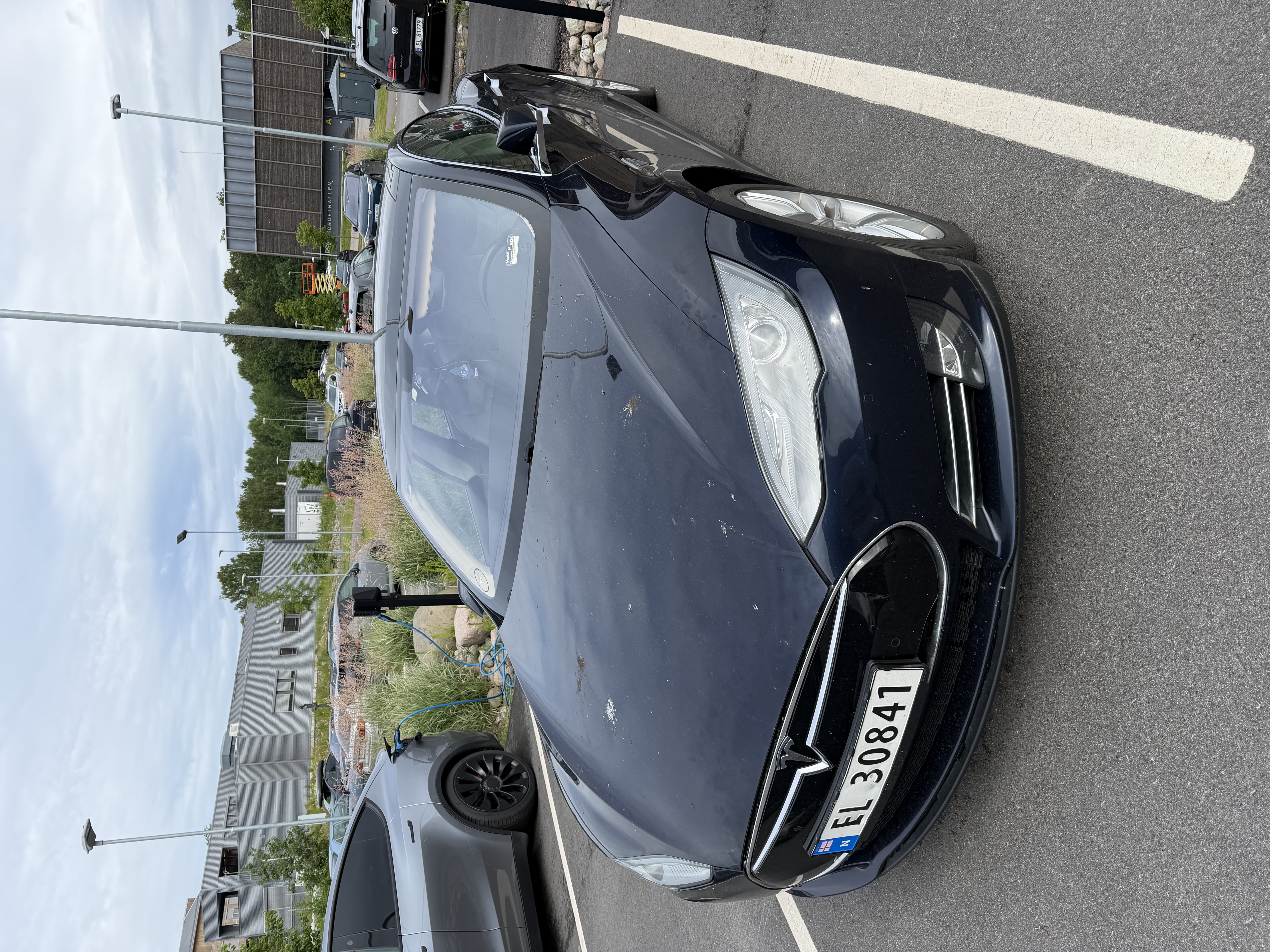 Tesla model s 2013