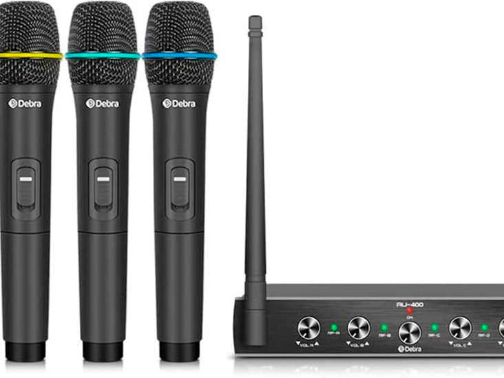 4x wireless mics