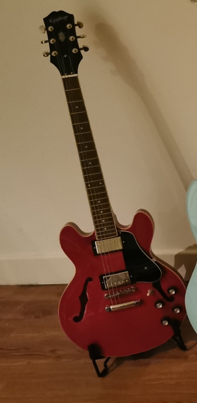Epiphone es-339 — inspired by gibson series, semi-hollow electric guitar, mint, professionally set up
