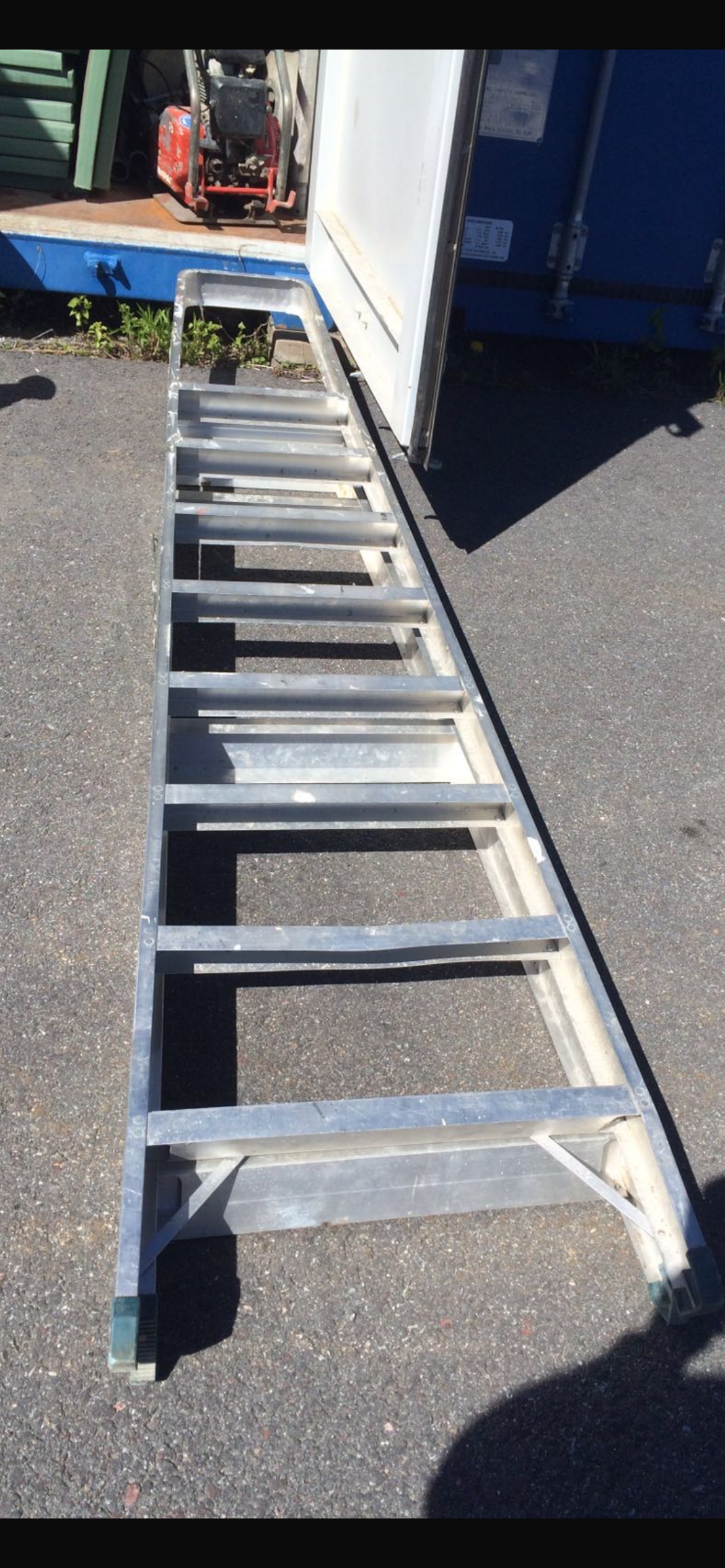 Aluminiumstege uthyres – stabil & lätt att transportera