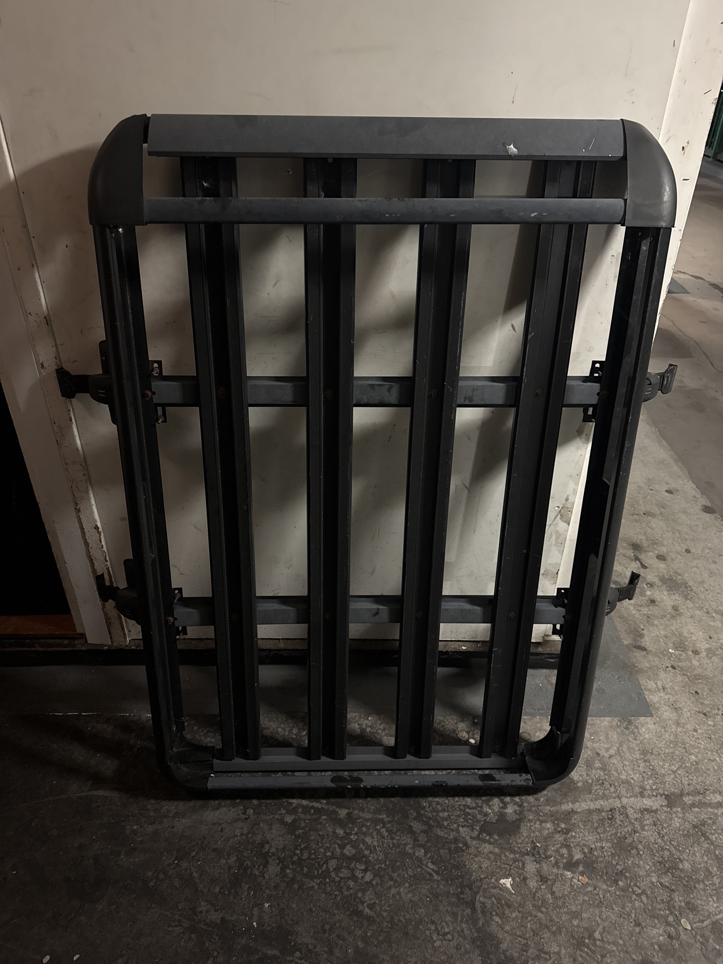 Universal car roof rack fits any car