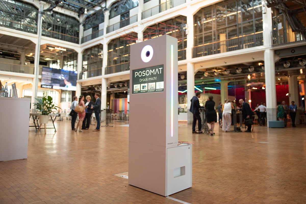 White design fotobås posomat l3000 with printer, flatrate and accessoires