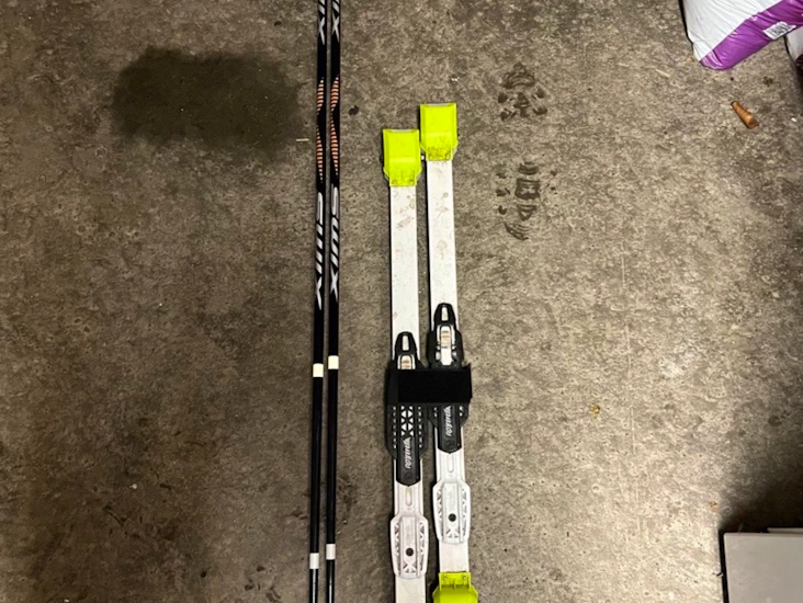 Rulleski fra svix med staver