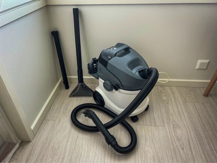 Kärcher -tekstiilipesuri