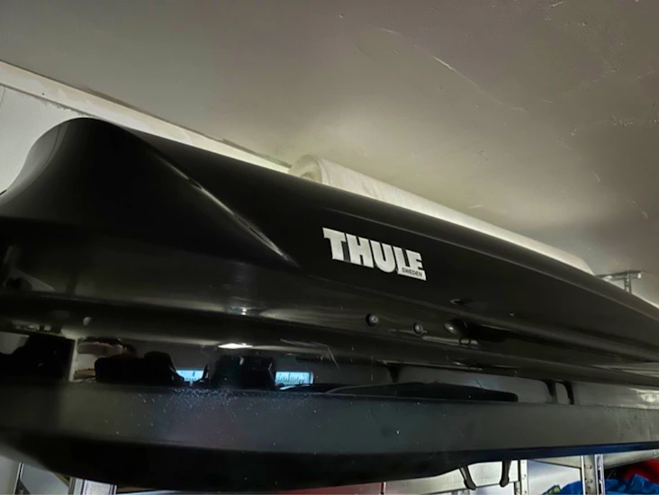 Thule takbox 5min montering öppnas hö/vä