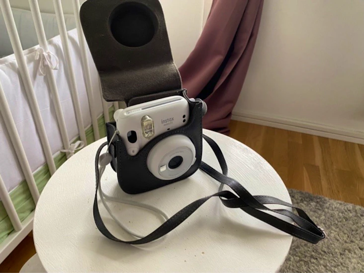 Polaroidkamera med bärväska