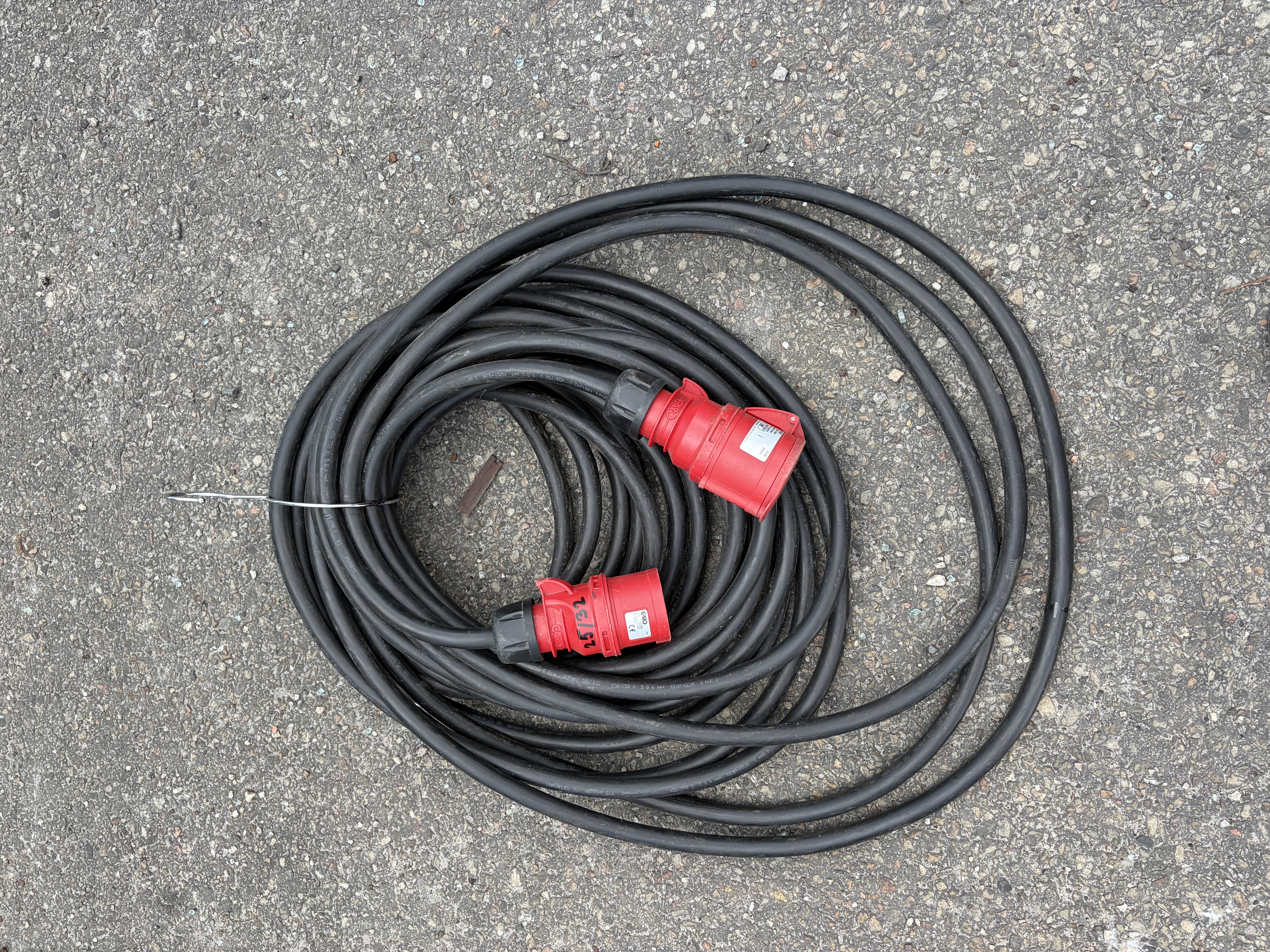 380v 32 amp kabel 25 m