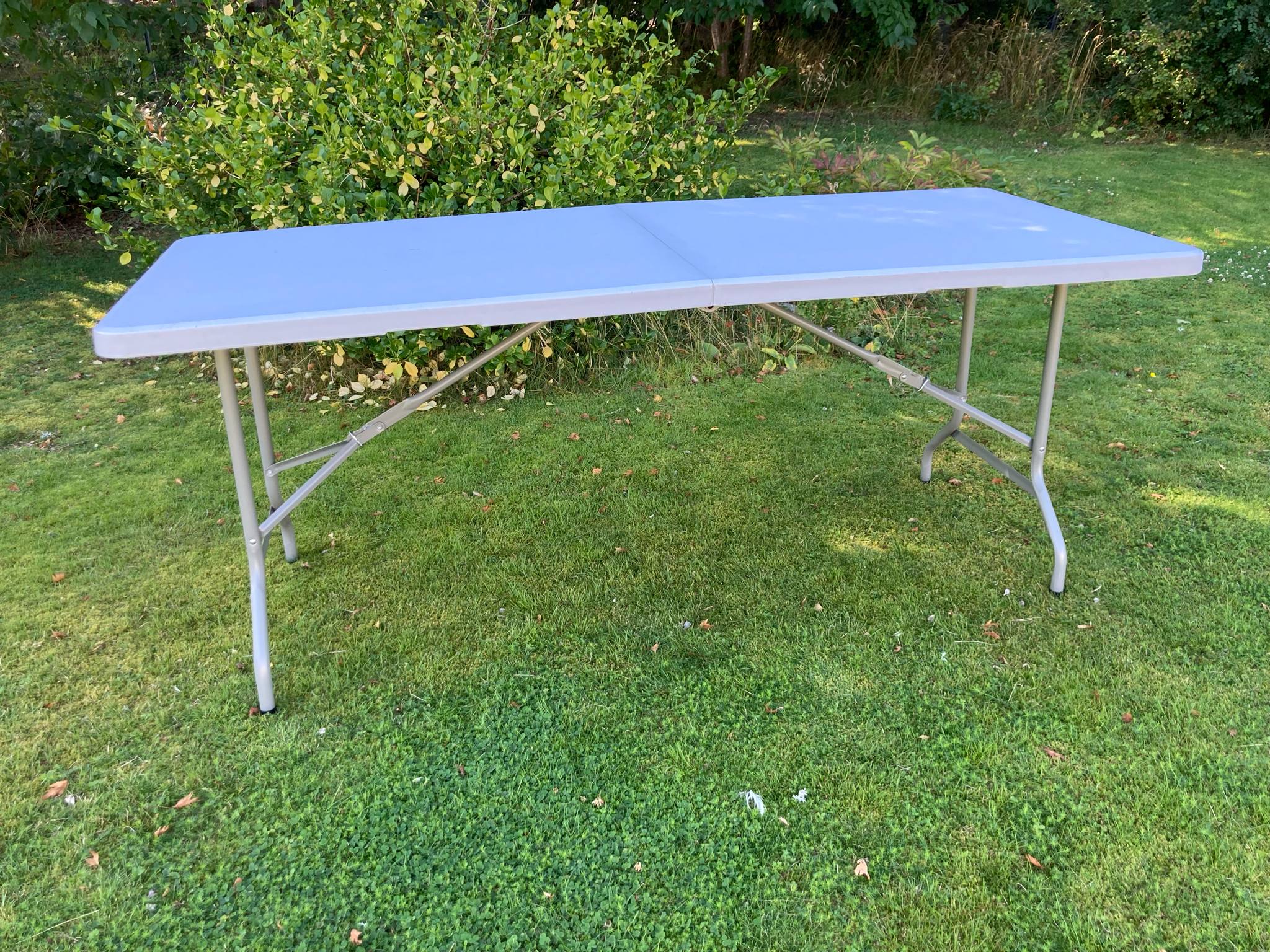 Fällbart bord 180*76 cm (2 styck)