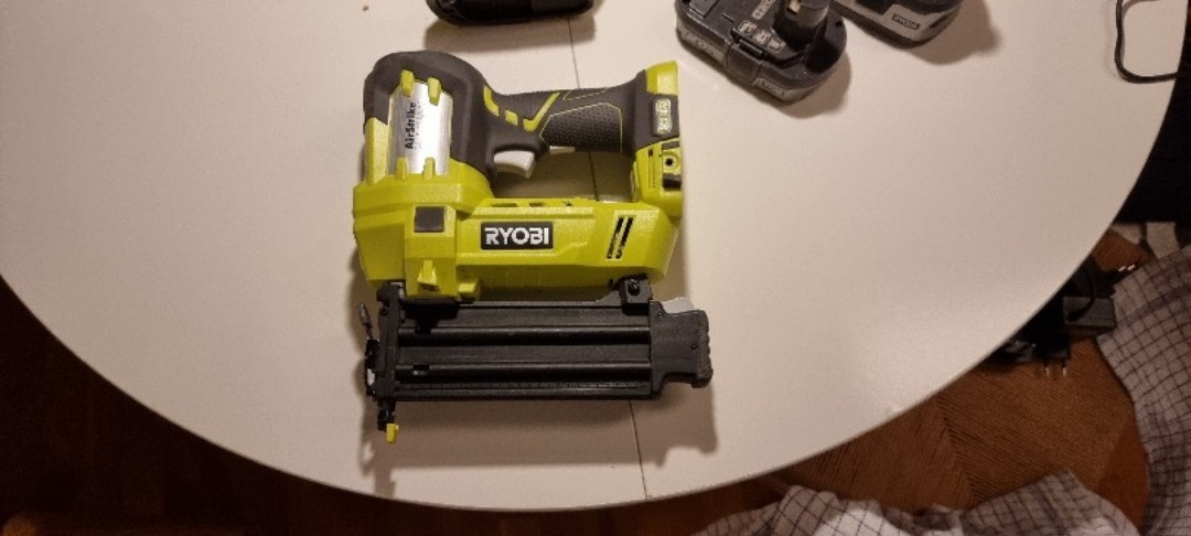 Ryobi one+ batteridrevet dykkertpistol