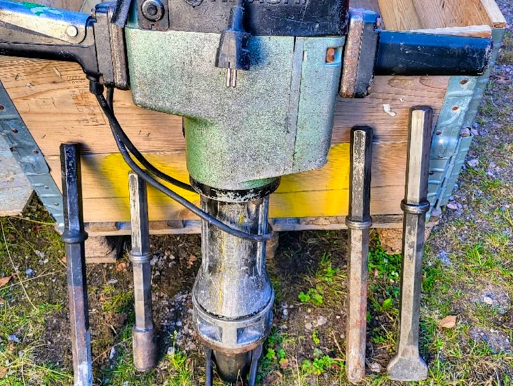 Hitachi 55 joule maskin, h 90 sc.