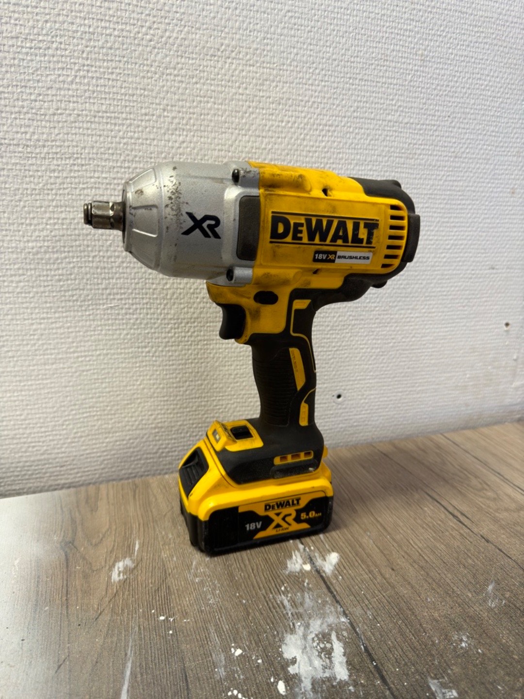 Dewalt mutterdragare batteridriven