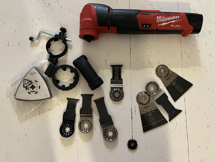 Milwaukee m12 fmt multiverktøy