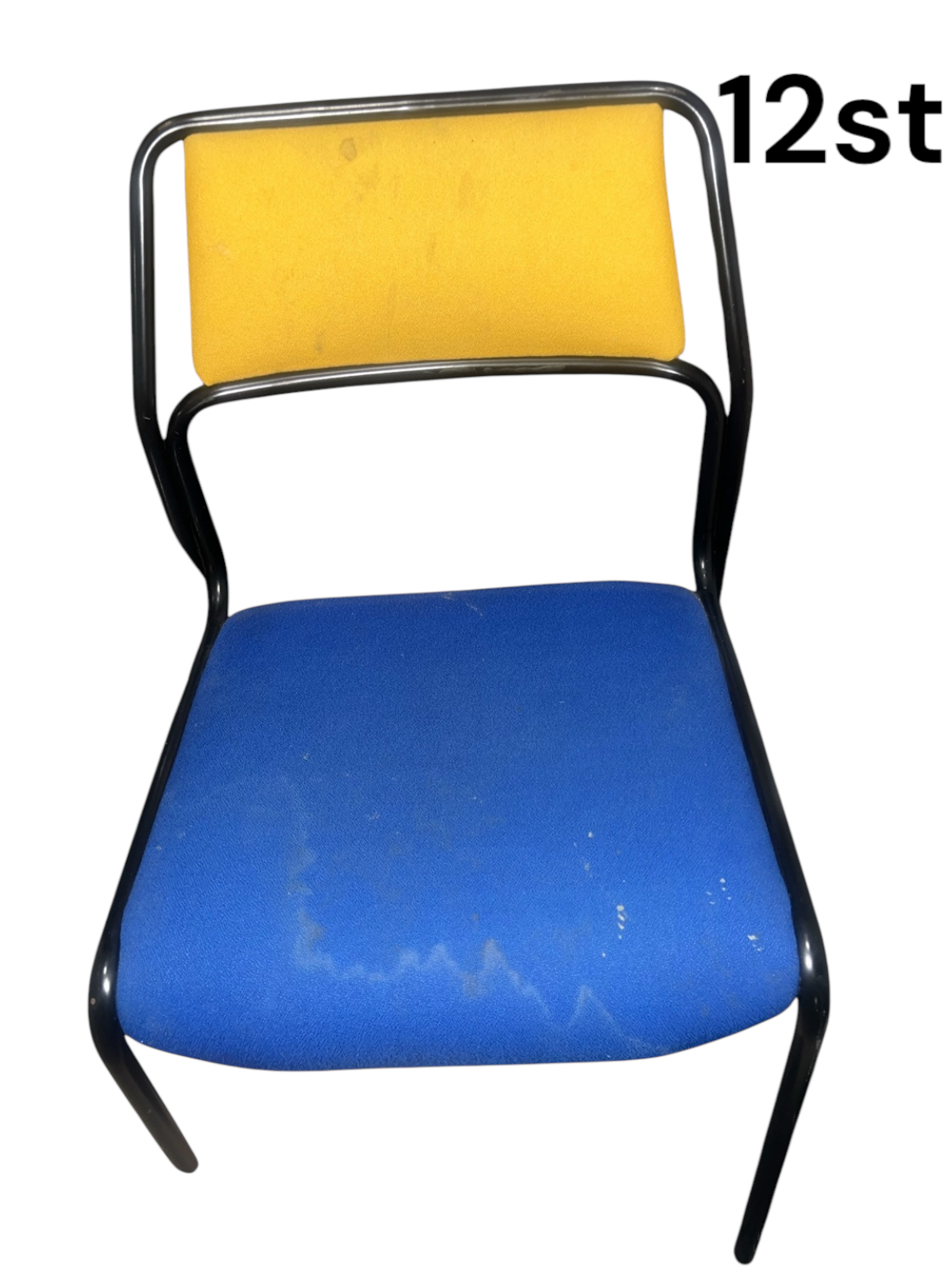 Gul och blå stapelbar stol med stoppad sits och rygg