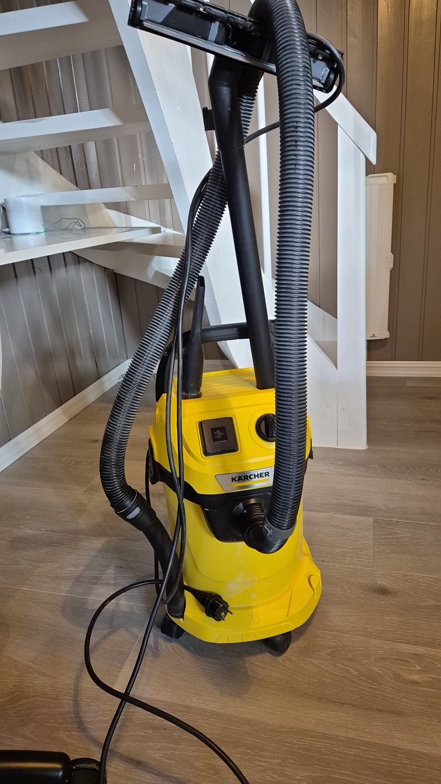 Kärcher grovstøvsuger. tørr og våt