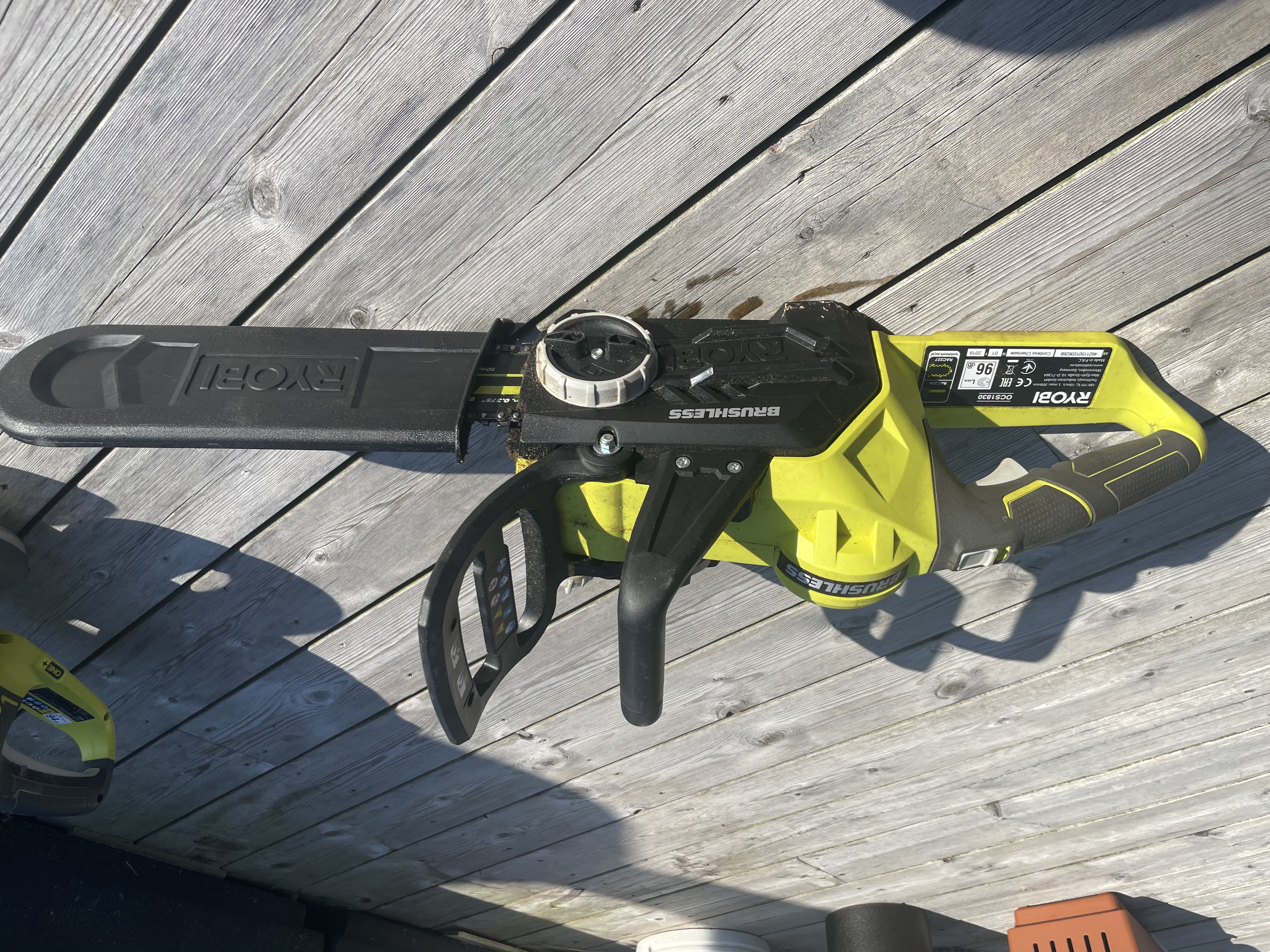 Ryobi batteridrevet motorsag