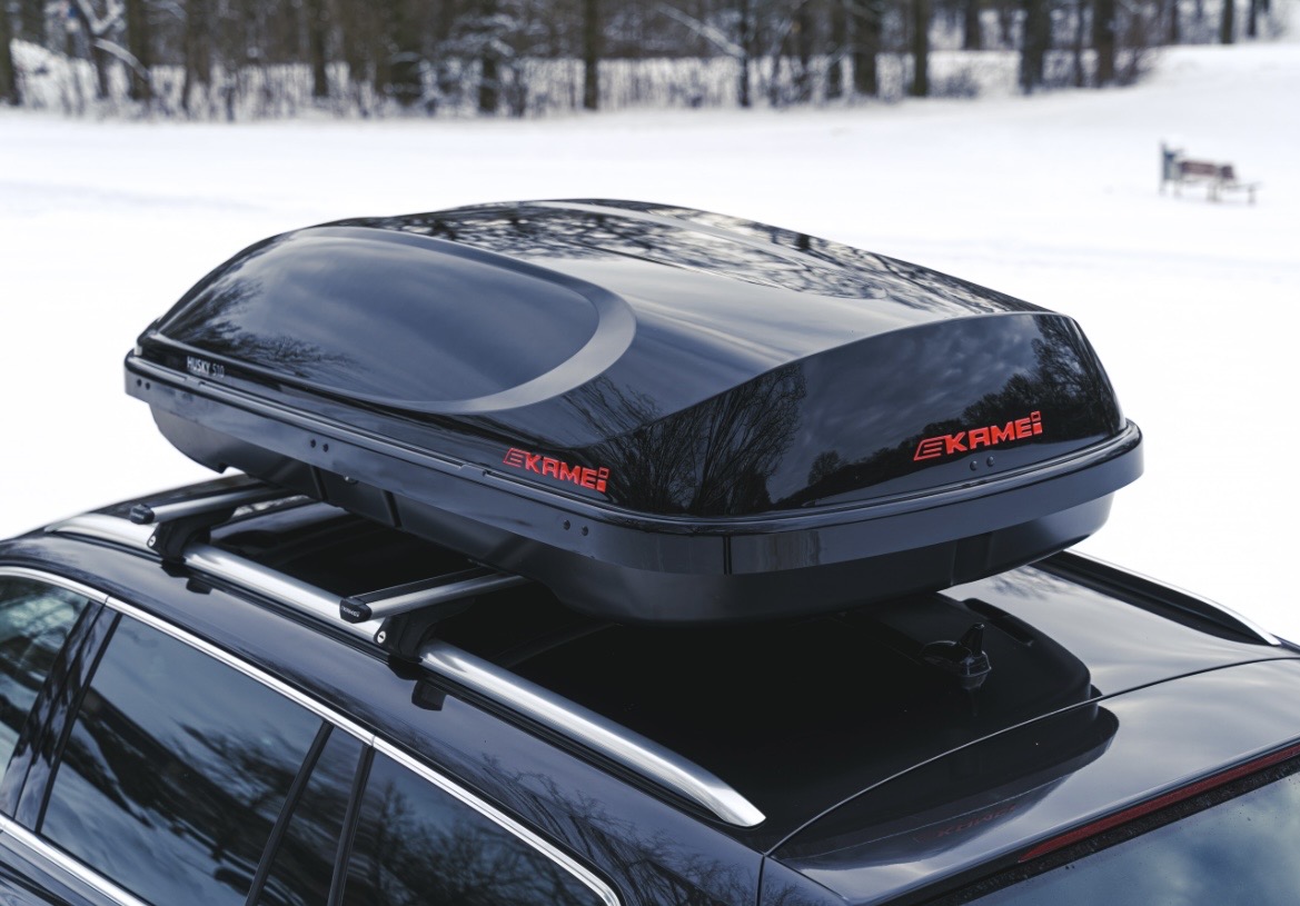 Laadukas saksalainen kamei 510 suksiboksi t-kiinnikkeillä