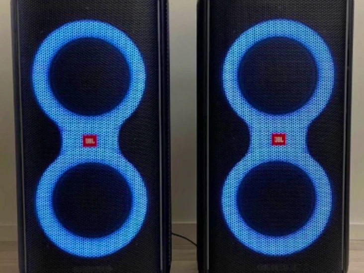 Jbl partybox 710 2st för fest