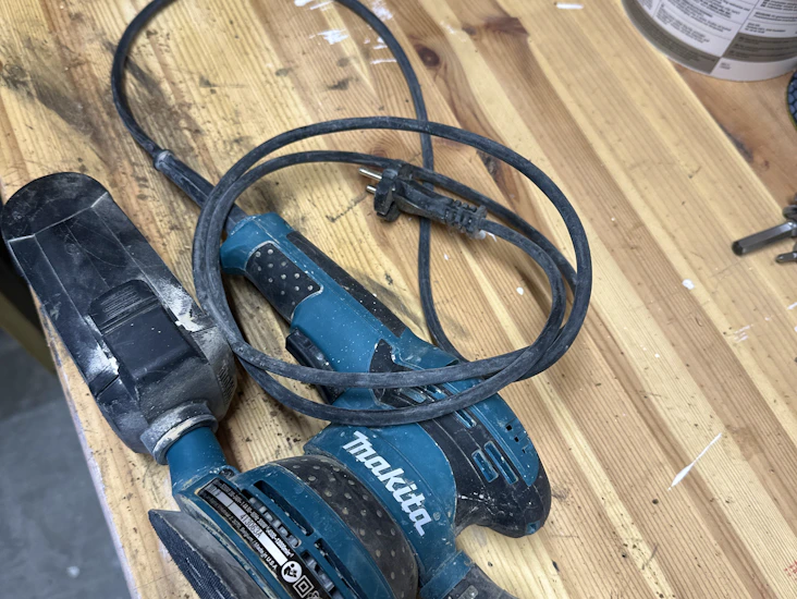Makita 12mm eksentersliper 300w 220v