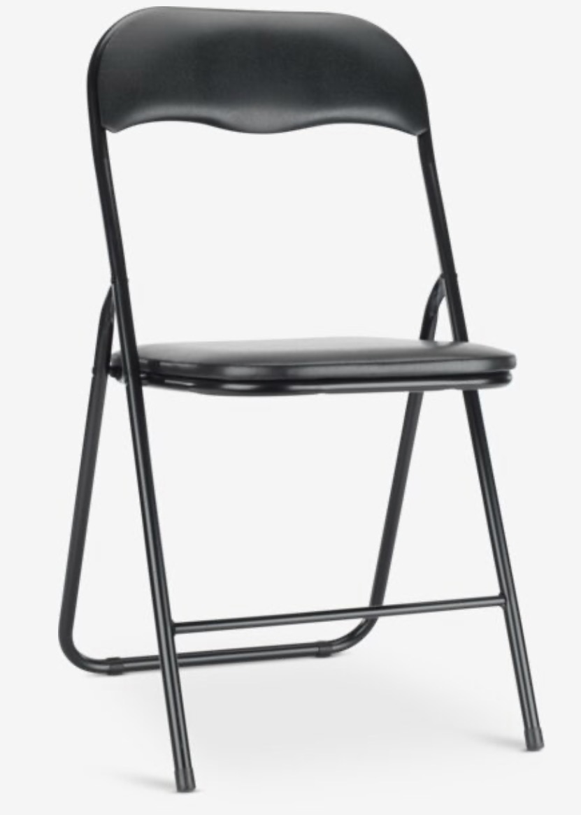 40 stycken svarta klappstolar med stoppad sits