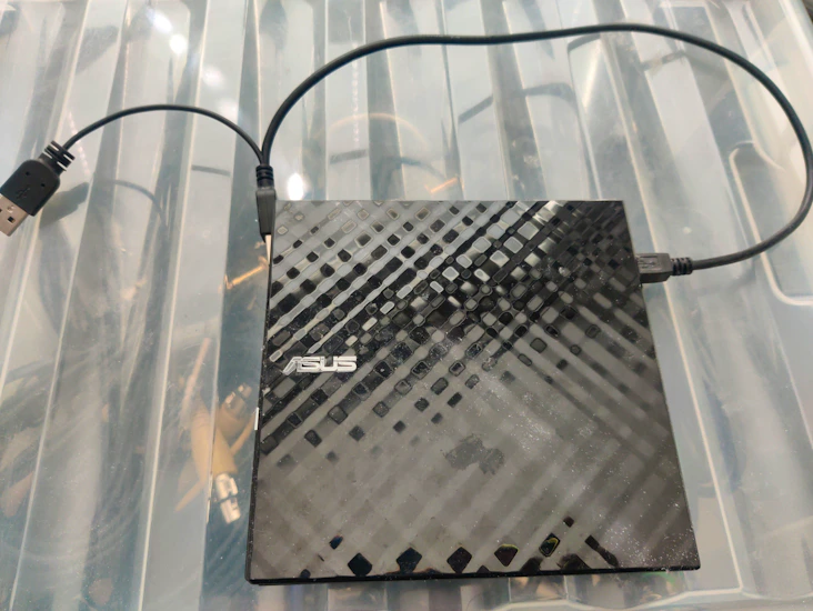 Ulkoinen cd/dvd-asema