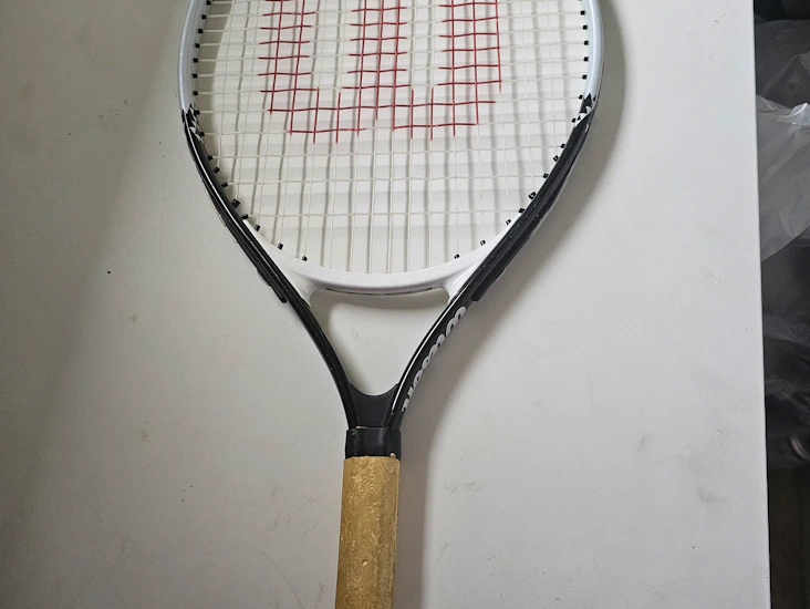 Tennis racket