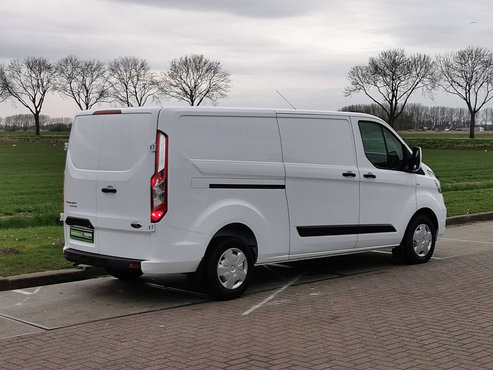Ford transit lang utgave