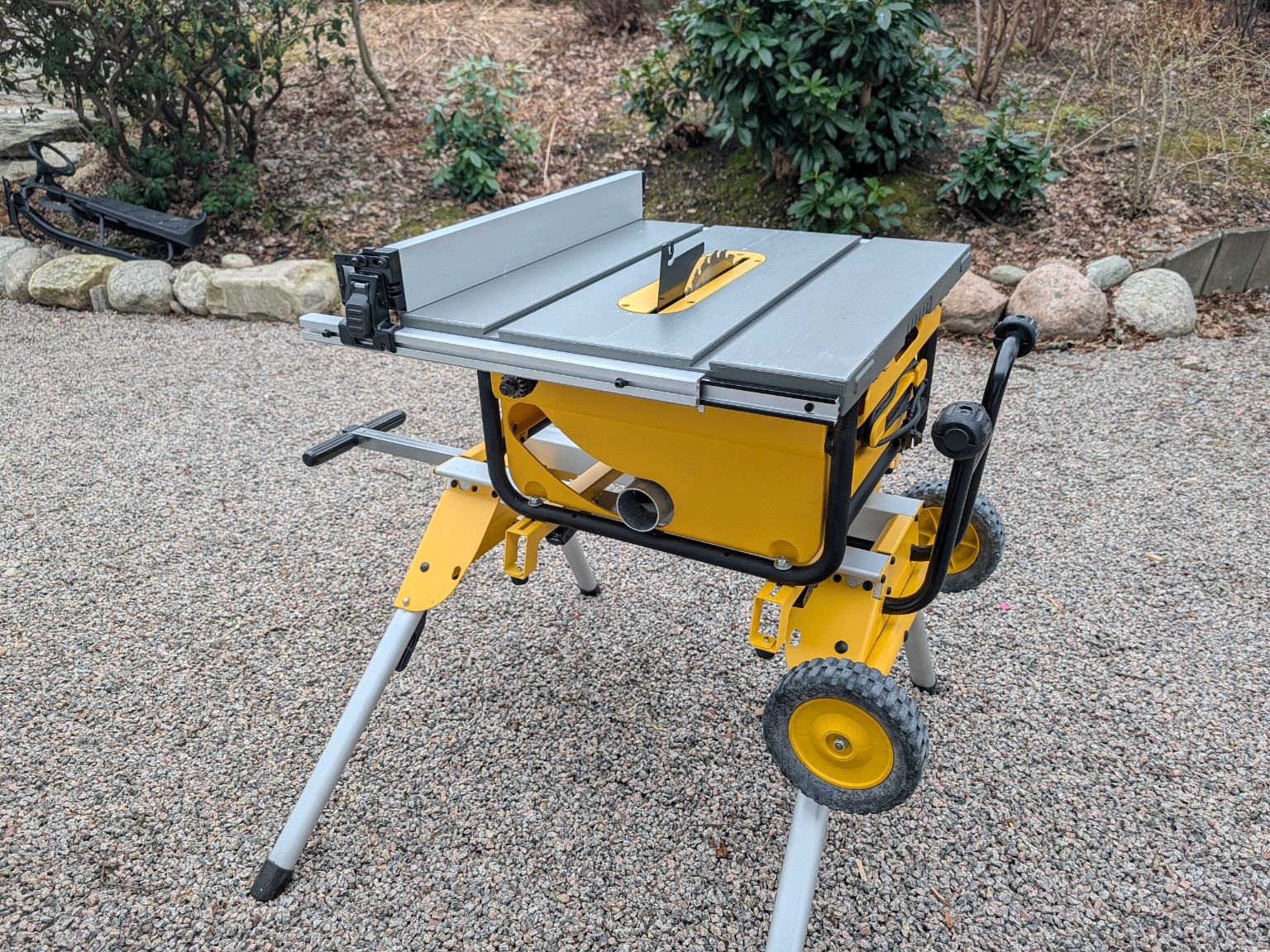 Dewalt bordssåg dw745 med stativ - perfekt för altan & byggprojekt