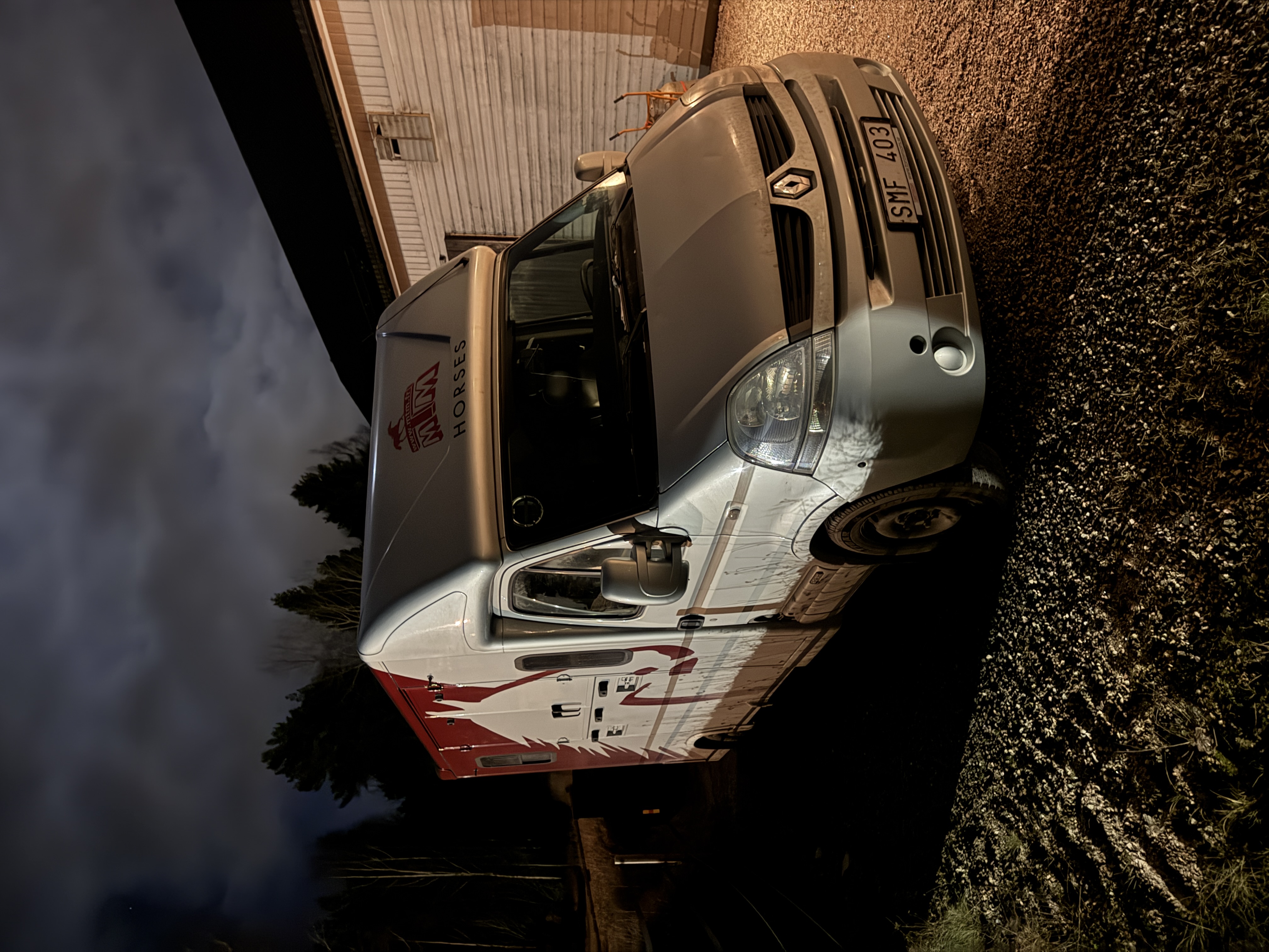 Hästlastbil uthyres