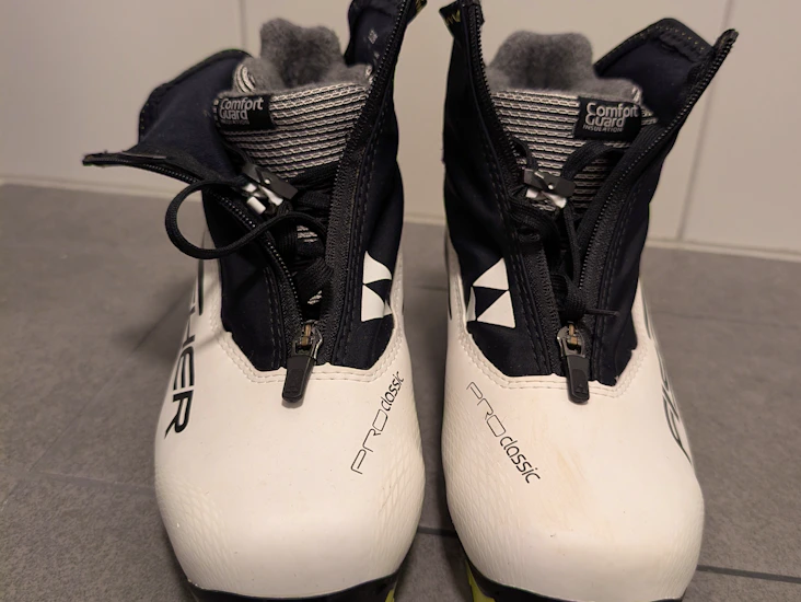 Pjäxor (passar annons längdskidor)