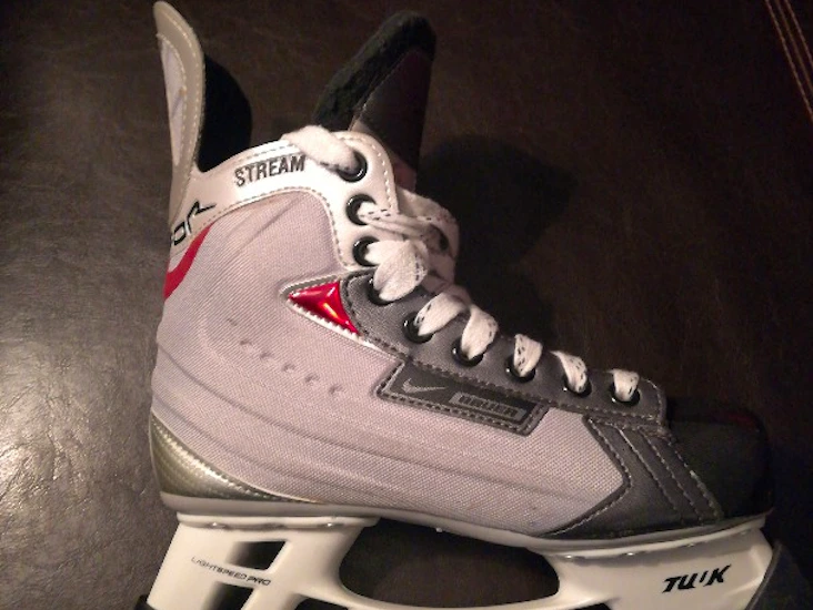 Skridskor bauer (strl 37-38)