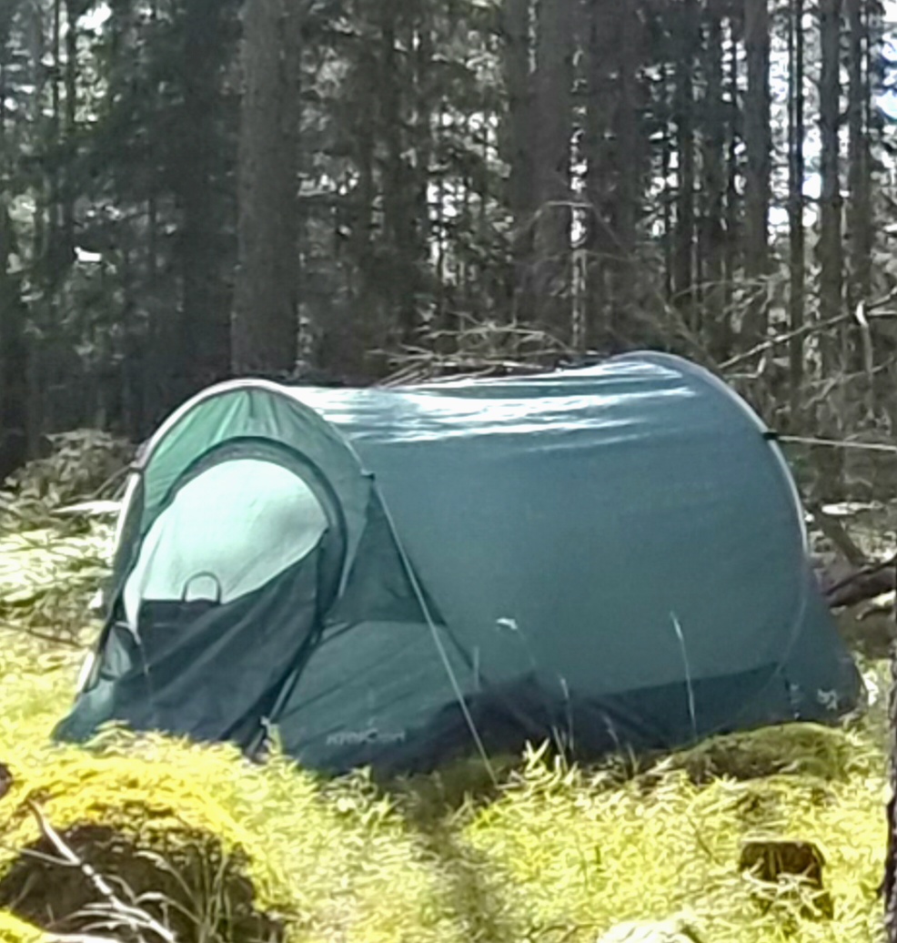 Pop-up-tält+liggunderlag+sovsäck