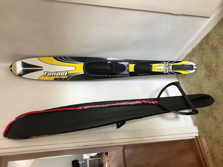 Vattenskidor & draghandtag