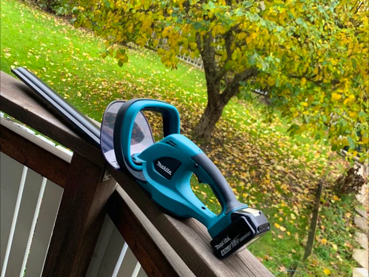 Makita häcksax batteridriven