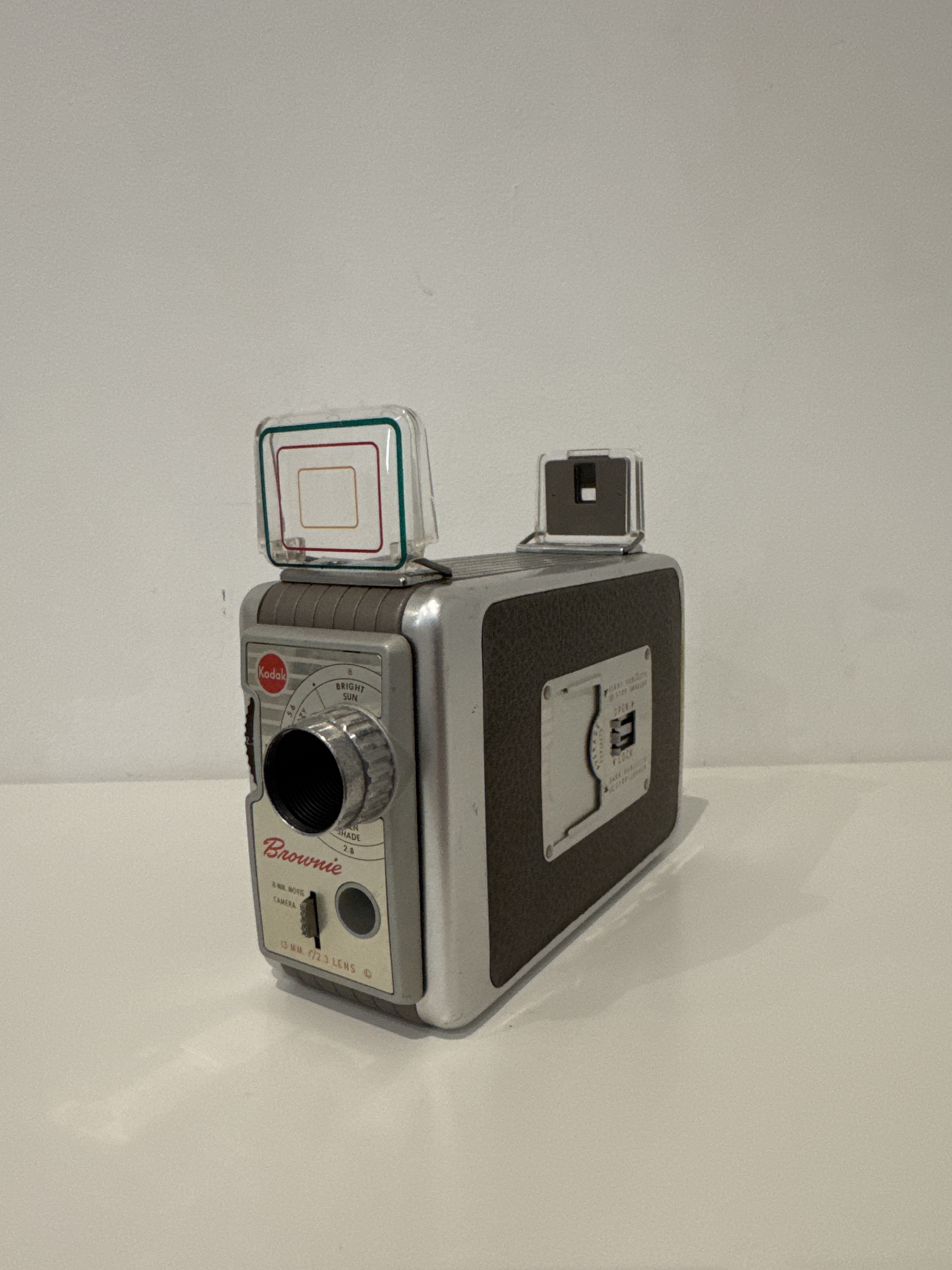Kodak brownie ii 8mm movie film camera 13mm lens 2.3 8mm regular 8 motion cine film camera