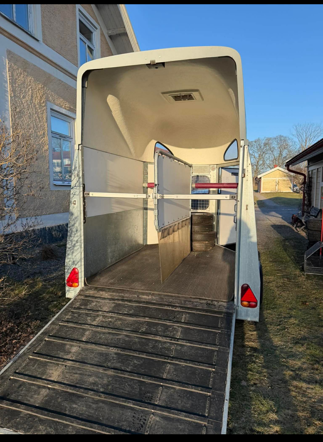 Thule -09 totalvikt endast 1200