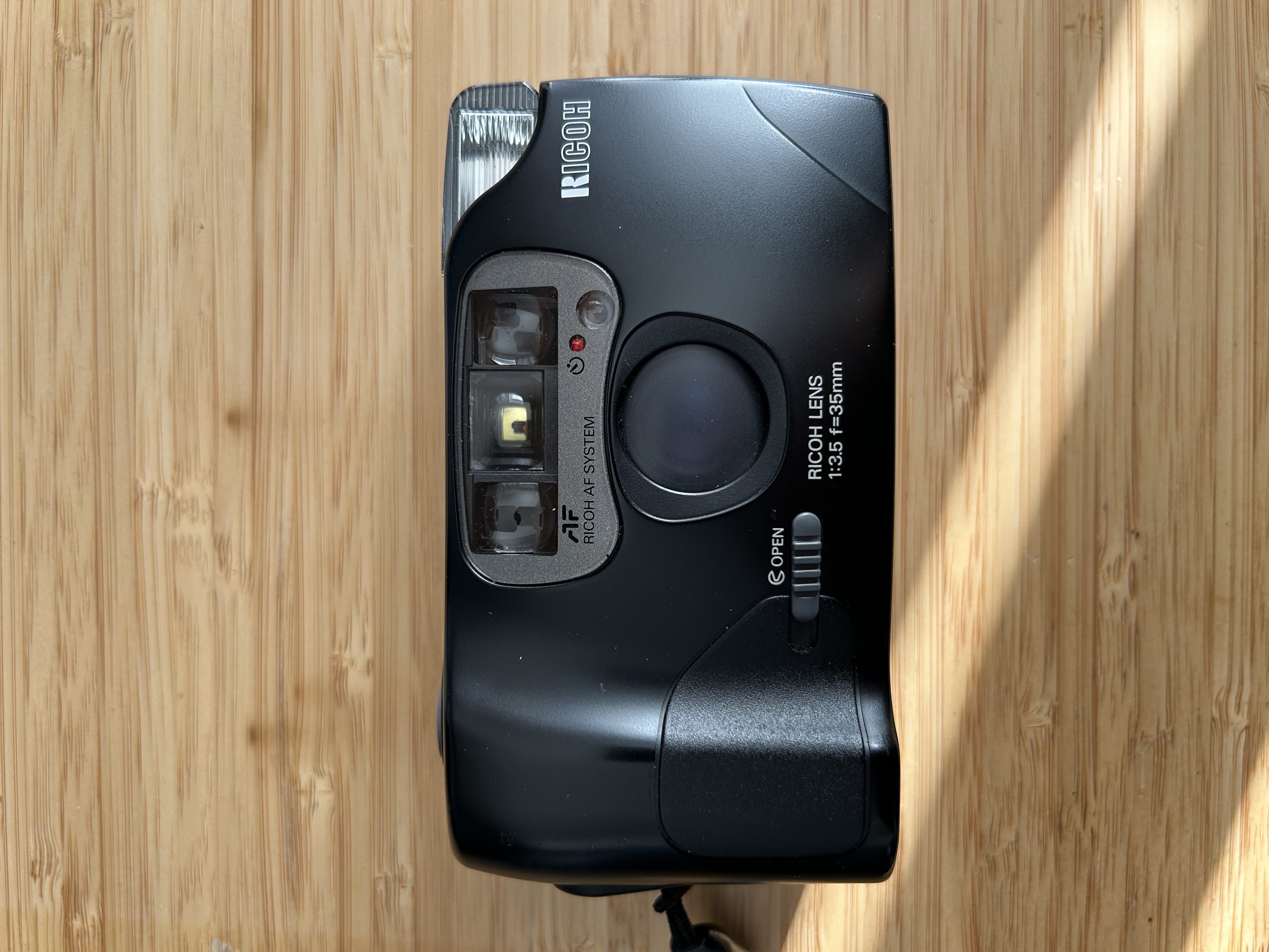 Ricoh ff-9s 35mm film point-and-shoot camera 