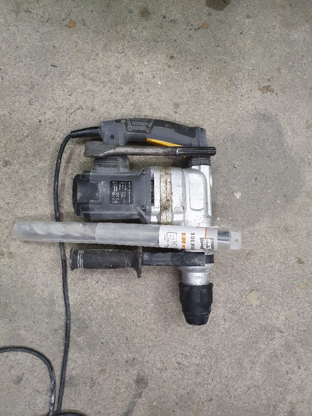 Bilmaskin stor borrmaskin. sds max.