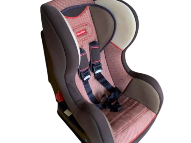 Carseat 1-3 year olds. (max 9-19kg)