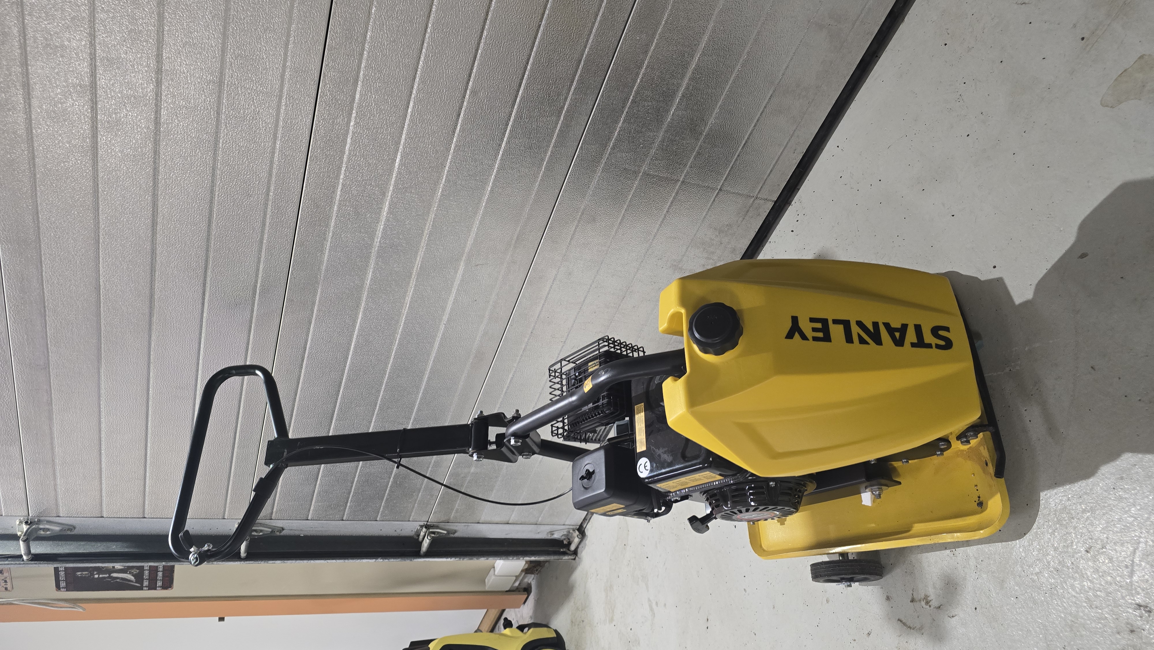 Stanley sgc-13000n-t vibroplate