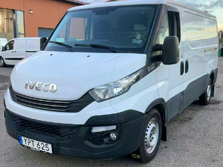 Skåpbil , lätt lastbil - automat- b-körkort- lättkörd.