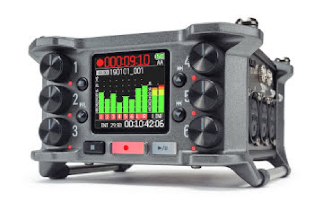 Zoom f6 multitrack field recorder