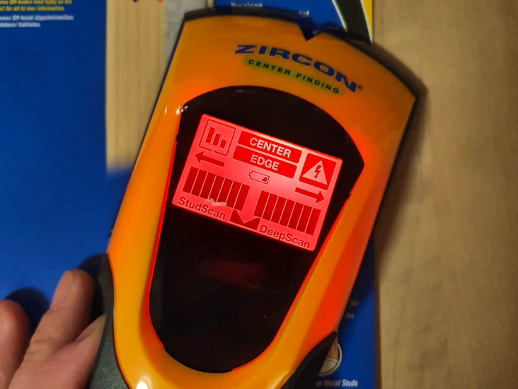 Zircon stud sensor l70